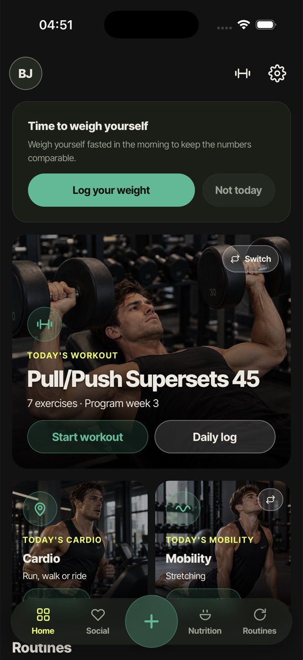 The CleanBoy home screen with today's workout, cardio and mobility